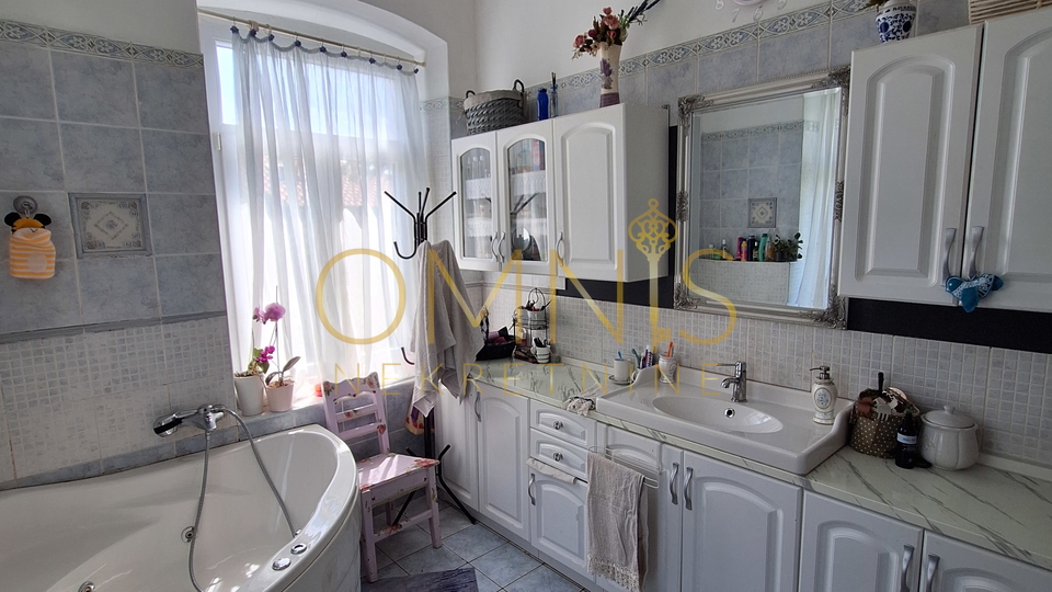 Rijeka, Belveder , na prodaji je 3S +DB ,114 m2  godspodskog prostora